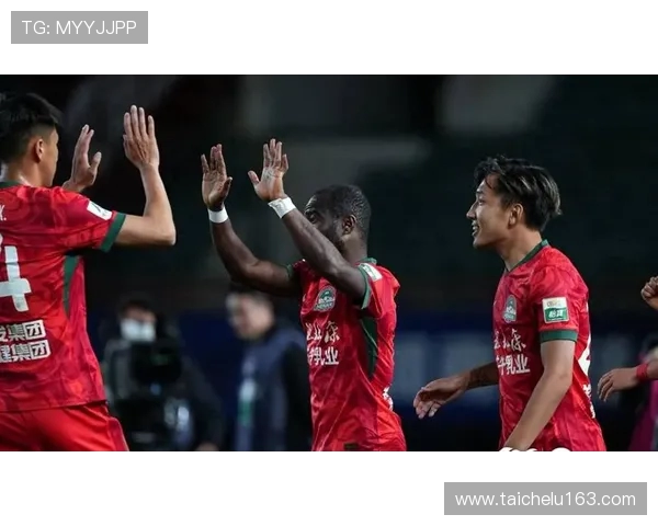 河南队4-0大胜英博 卡多索1射2传马亚双响阿奇姆彭建功